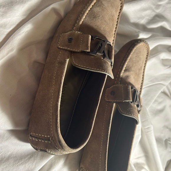 Louis Vuitton Suede Driving Shoes, Size 9, Tan - Picture 4 of 7